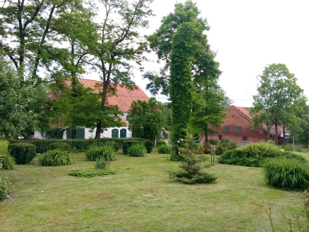 Dwor Mulawki Villa Exterior foto